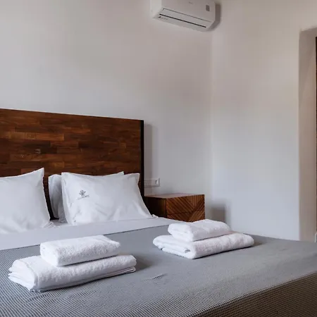 Pure Mykonos Plintri