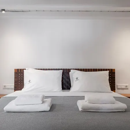 Pure Mykonos Plintri