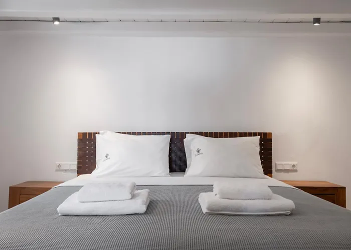 Pure Mykonos Plintri